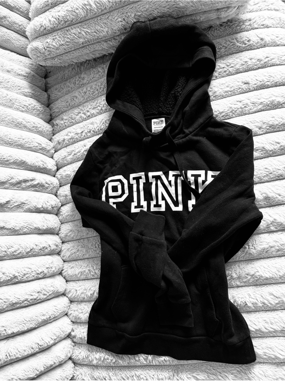 PINK Victoria's Secret Men's Black Sherpa-Lined Zip-Up Hoodie